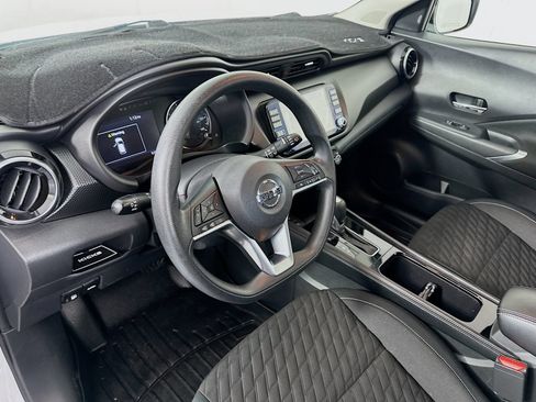 Used 2021 Nissan Kicks SV FWD image 9