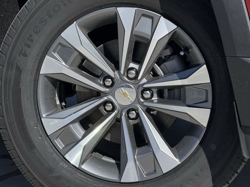 New 2026 Chevrolet Equinox LT w/ Safety and Technology Package image 9