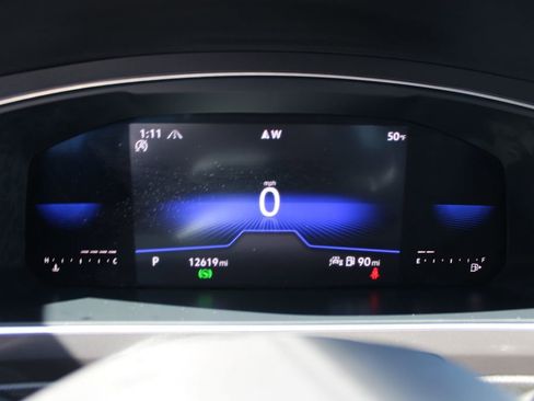 Certified 2023 Volkswagen Tiguan SE R-Line image 14