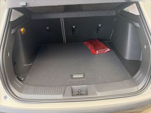 New 2026 Chevrolet Trax ACTIV w/ Driver Confidence Package image 9