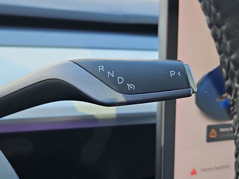 Used 2020 Tesla Model Y Long Range image 29