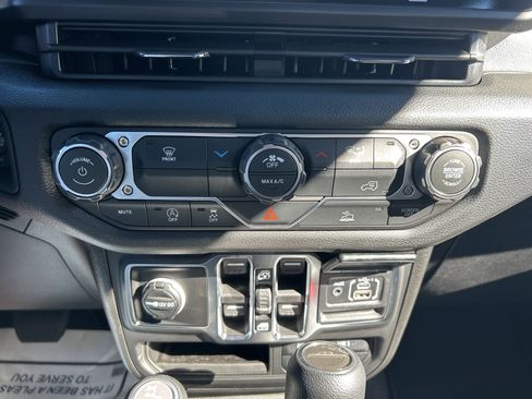 New 2026 Jeep Gladiator Sport image 22