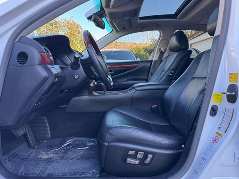 Used 2012 Lexus LS 460 AWD image 11