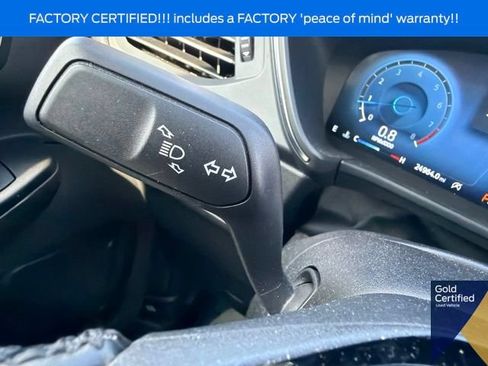 Used 2025 Ford Escape Platinum AWD/4WD image 57