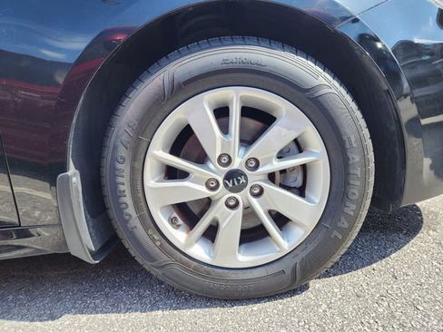 Used 2017 Kia Optima LX FWD image 10