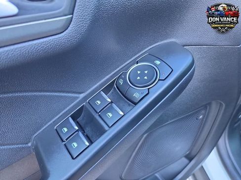 Used 2025 Ford Escape SE FWD image 11