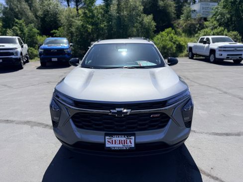 New 2026 Chevrolet Trax RS w/ Driver Confidence Package FWD image 2