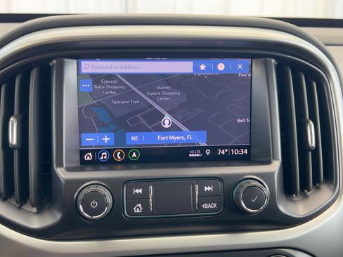 Used 2022 Chevrolet Colorado LT w/ Safety Package image 24