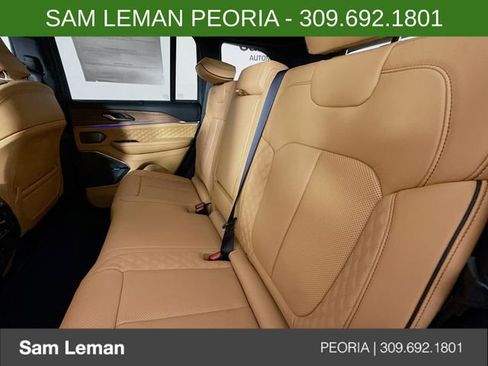 New 2026 Jeep Grand Cherokee Summit AWD/4WD image 26