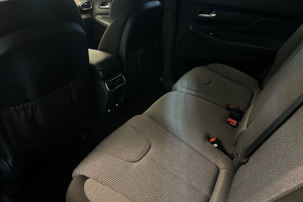 Used 2022 Hyundai Santa Fe SEL Convenience AWD/4WD image 12