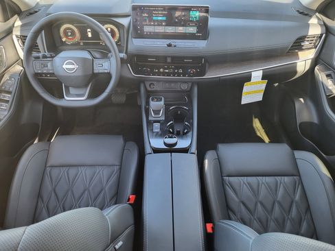 New 2026 Nissan Rogue Platinum w/ Platinum Premium Package image 11