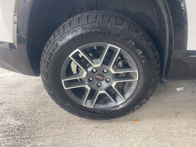 Used 2026 GMC Terrain AT4 AWD/4WD image 5