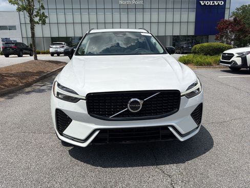 Certified 2025 Volvo XC60 B5 Plus w/ Protection Package Premier AWD/4WD image 6