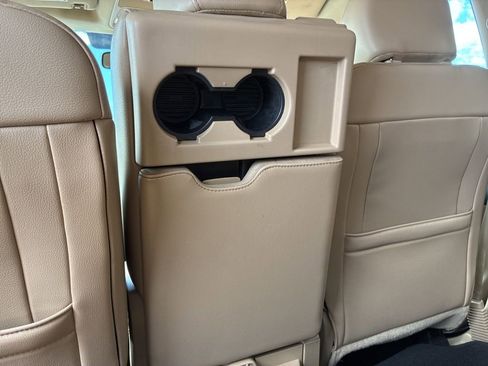 Used 2019 Ford F350 Lariat w/ Chrome Package image 21