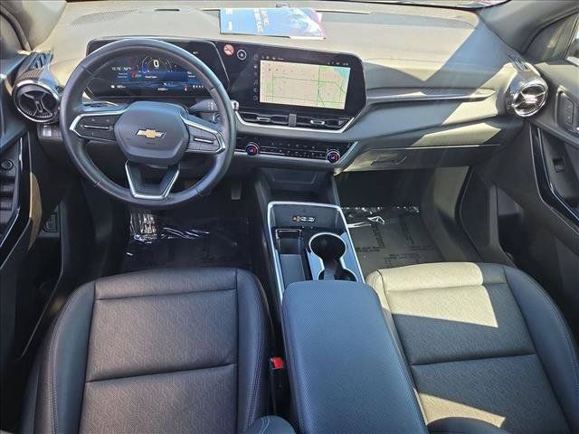 Certified 2025 Chevrolet Equinox LT w/ Convenience Package II FWD image 18