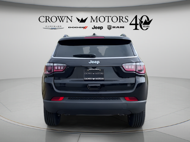 Used 2026 Jeep Compass Latitude AWD/4WD image 6