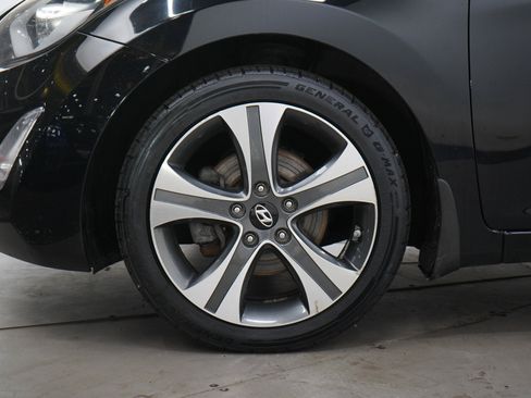 Used 2014 Hyundai Elantra Sport FWD image 25