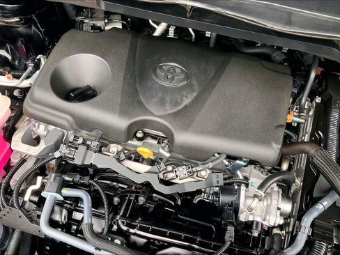 Used 2024 Toyota Sienna XLE Woodland Edition image 30