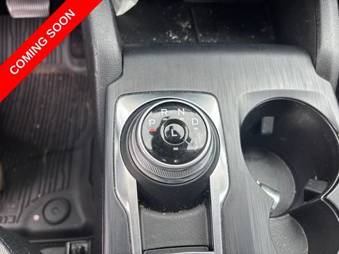 Used 2022 Ford Escape SE w/ SE Sport Appearance Package FWD image 30