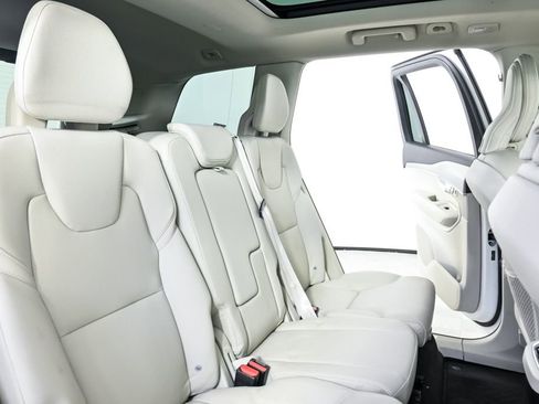 Certified 2023 Volvo XC90 B5 Core w/ Protection Package Premier image 23