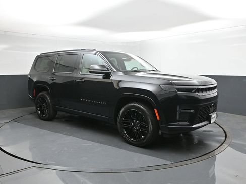 New 2026 Jeep Grand Wagoneer Limited AWD/4WD image 26