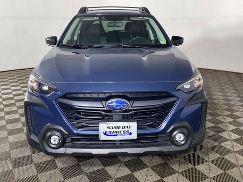 Used 2025 Subaru Outback Premium AWD/4WD image 23