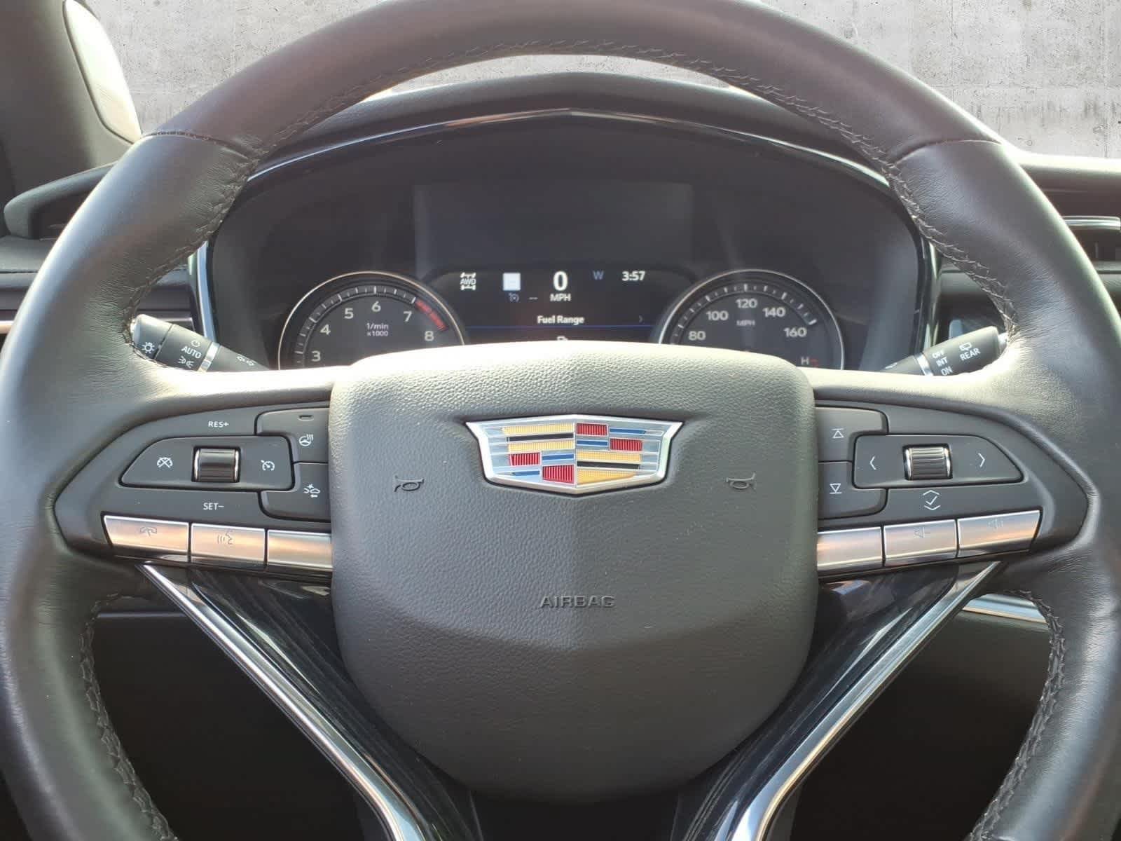 Used 2023 Cadillac XT6 Premium Luxury w/ Technology Package AWD/4WD image 22
