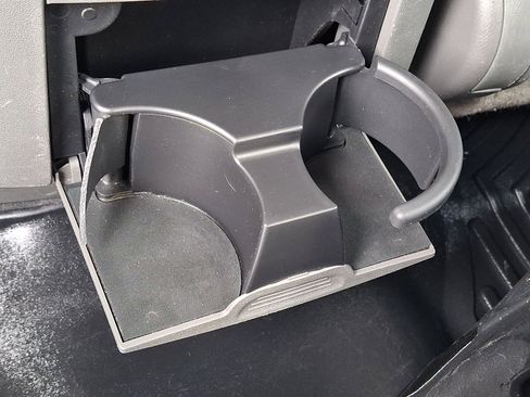 Used 2019 Nissan Frontier SV image 15