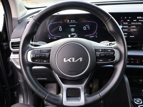 Used 2024 Kia Sportage EX FWD image 32