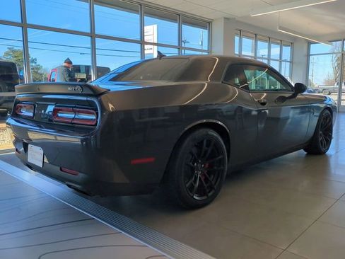 Used 2023 Dodge Challenger SRT Hellcat image 4