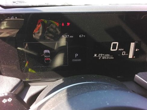 Used 2025 Nissan Kicks SV AWD/4WD image 9