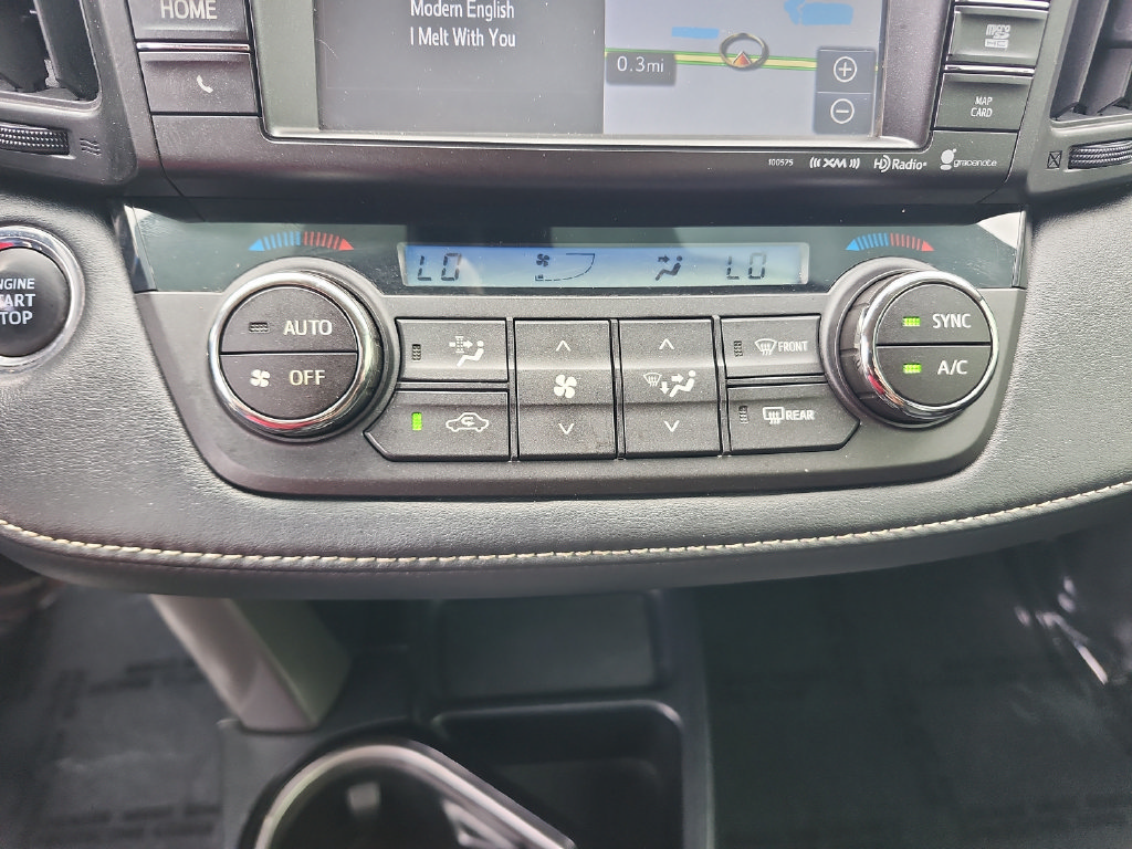 Used 2018 Toyota RAV4 Limited FWD image 30