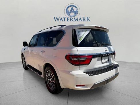 Used 2022 Nissan Armada SL w/ Captain's Chairs Package AWD/4WD image 2