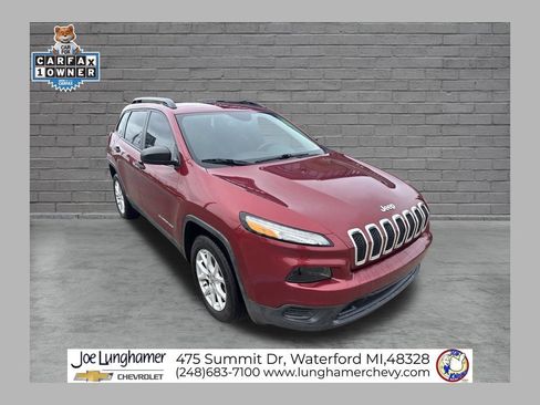 Used 2017 Jeep Cherokee Sport FWD image 1