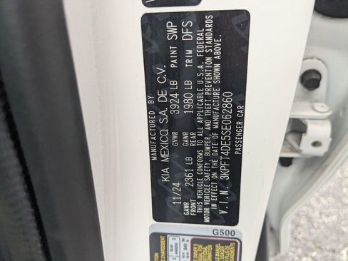 Used 2025 Kia K4 LXS image 33