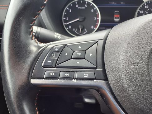 Used 2025 Nissan Sentra SR w/ Midnight Edition FWD image 13