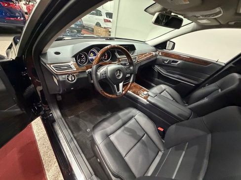 Used 2014 Mercedes-Benz E 350 4MATIC Sedan image 19