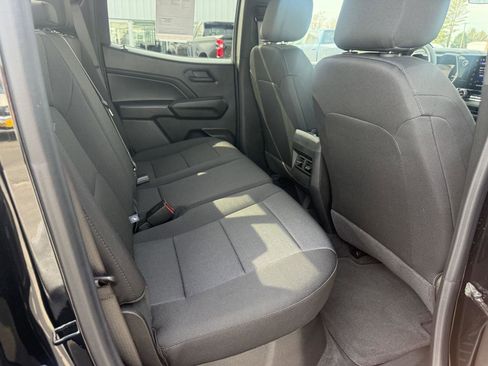 Used 2025 Chevrolet Colorado Trail Boss AWD/4WD image 20