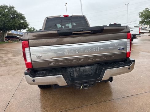 Used 2017 Ford F250 King Ranch w/ King Ranch Ultimate Package AWD/4WD image 6