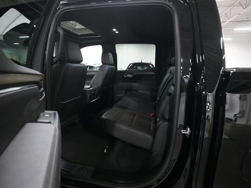 Used 2025 Chevrolet Silverado 1500 High Country w/ Midnight Edition AWD/4WD image 15