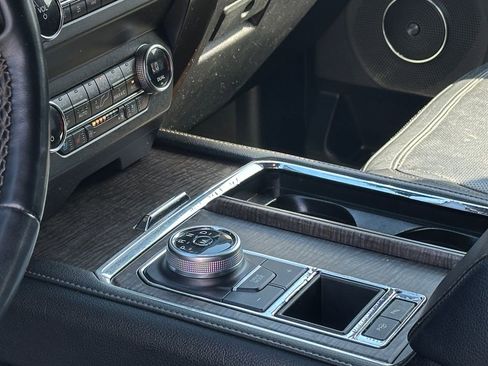 Used 2020 Ford Expedition Limited w/ Equipment Group 302A image 18