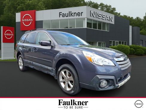 Used 2014 Subaru Outback 2.5i Limited w/ Moonroof Package AWD/4WD image 1