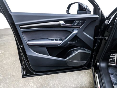 Used 2023 Audi SQ5 Premium Plus w/ Premium Plus Package image 22