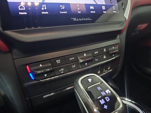 Used 2022 Maserati Ghibli Modena RWD image 20