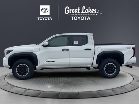 New 2026 Toyota Tacoma TRD Off-Road AWD/4WD image 2