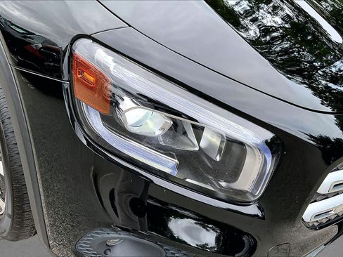 Certified 2022 Mercedes-Benz GLB 250 4MATIC image 26