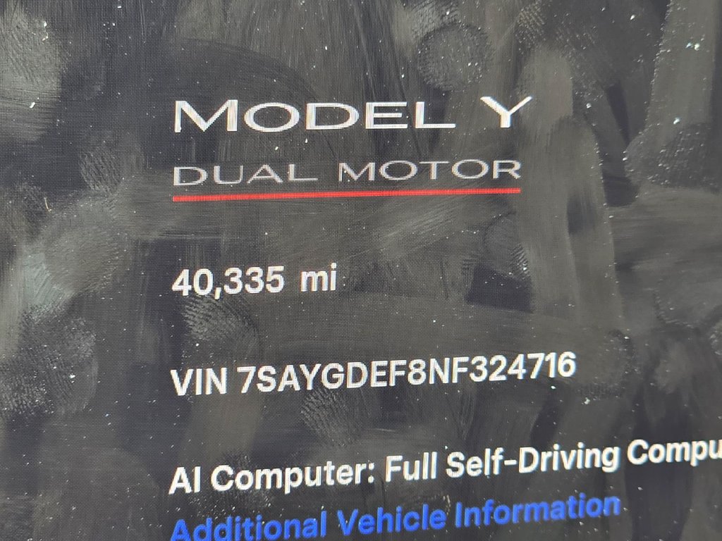 Used 2022 Tesla Model Y Performance AWD/4WD image 40