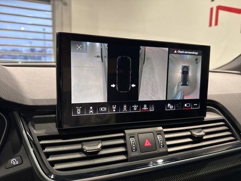 Used 2025 Audi SQ5 Prestige image 31