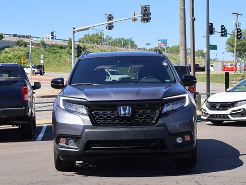 Certified 2021 Honda Passport Elite image 2