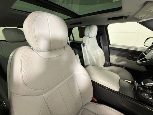 Used 2023 Land Rover Range Rover Sport SE image 33